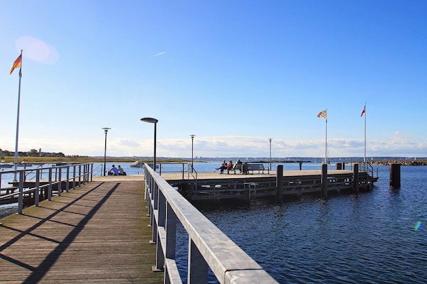 Foto van Vakantieappartement met uitzicht op het meer - Vakantiehuis in Wendtorf - Untagged