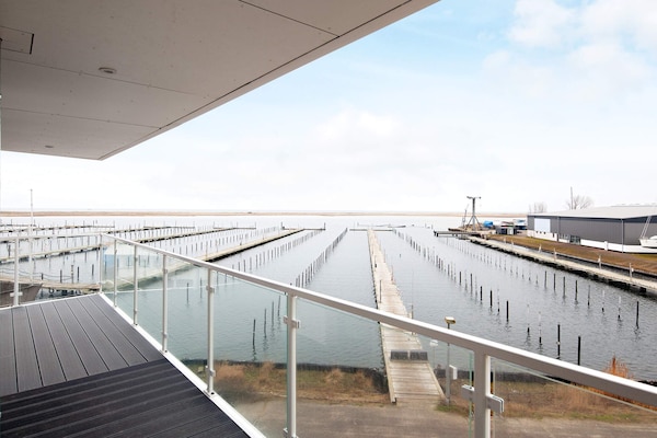 Foto van Villa aan de boulevard met uitzicht op het meer - Vakantiehuis in Wendtorf - WaterView
