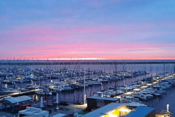 Foto van Luxe vakantie direct aan de Oostzee - Vakantiehuis in Wendtorf - WaterView