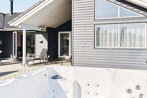 Foto van 14 persoons vakantie huis in Idestrup - Vakantiehuis in Idestrup - Spa