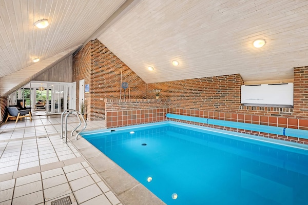 Foto van 10 persoons vakantie huis in Ringkøbing - Vakantiehuis in Ringkøbing - Pool