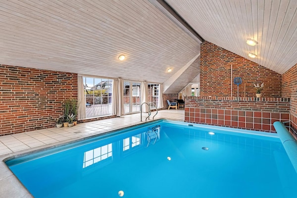 Foto van 10 persoons vakantie huis in Ringkøbing - Vakantiehuis in Ringkøbing - Pool