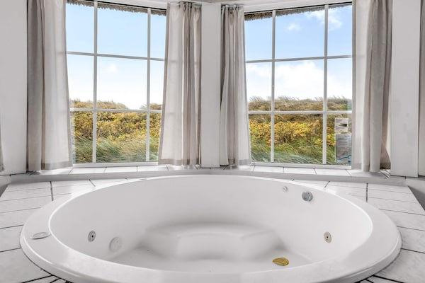 Foto van 10 persoons vakantie huis in Ringkøbing - Vakantiehuis in Ringkøbing - Spa