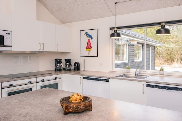 Foto van Luxe retraite in Blavand -- By Traum Ferienwohnungen - Indoor