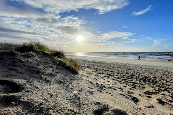 Foto van Luxe retraite in Blavand -- By Traum Ferienwohnungen - WaterView