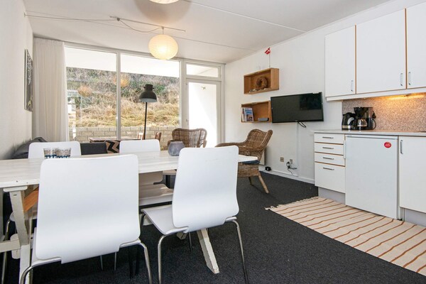 Foto van 6 persoons vakantie huis op een vakantie park - Vakantiehuis in Ringkøbing - Indoor