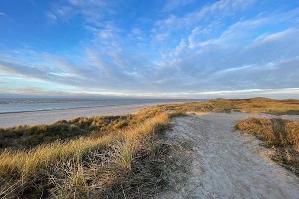 Foto van Ruim vakantiehuis met uitzicht - Vakantiehuis in Blåvand - Untagged