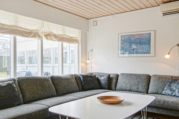 Foto van Toevluchtsoord aan het strand met dennenbomen - Vakantiehuis in Nexø - Indoor