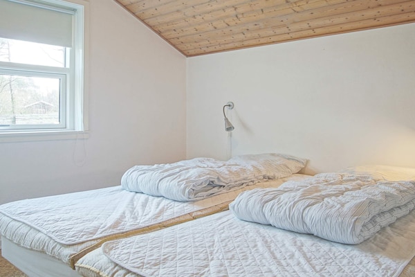 Foto van Toevluchtsoord aan het strand met dennenbomen - Vakantiehuis in Nexø - Indoor