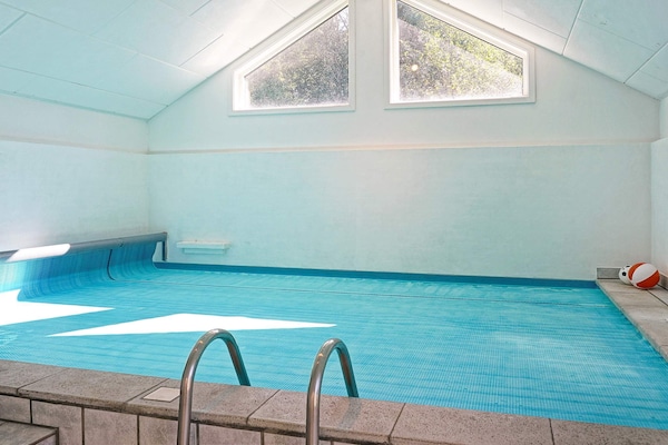 Foto van Vakantiehuis met sauna aan het strand - Vakantiehuis in Aakirkeby - Pool