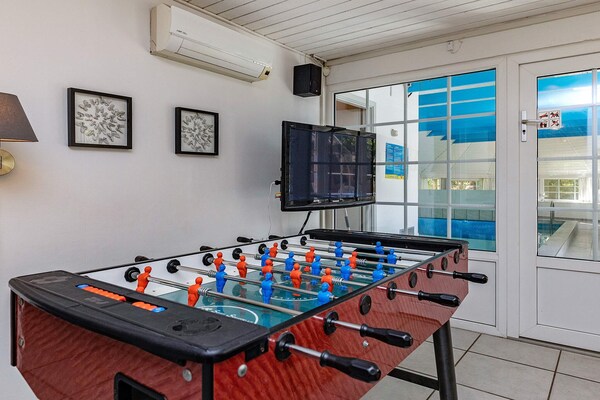 Foto van 12 persoons vakantie huis in Væggerløse-By Traum - Indoor