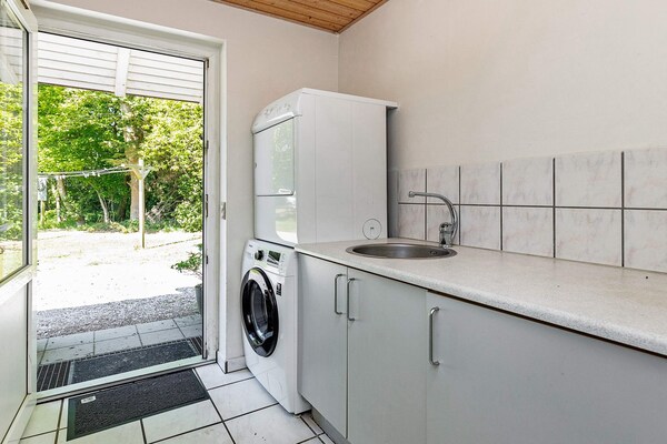 Foto van 12 persoons vakantie huis in Væggerløse-By Traum - Indoor