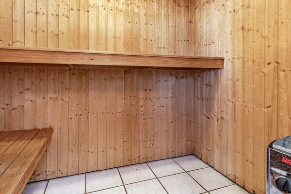 Foto van 12 persoons vakantie huis in Væggerløse-By Traum - Sauna