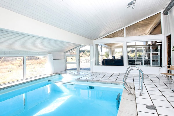 Foto van Verblijf in een afgelegen villa met zwembad - Vakantiehuis in Blokhus - Pool