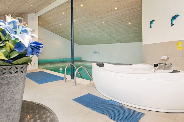 Foto van 12 persoons vakantie huis in Væggerløse-By Traum - Spa