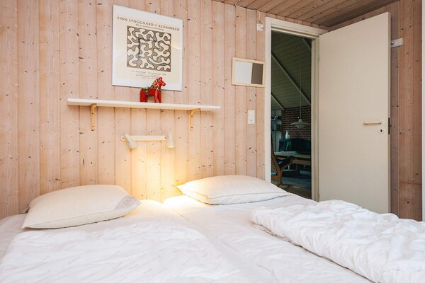 Foto van Milieuvriendelijk toevluchtsoord met spa - Vakantiehuis in Blåvand - Indoor
