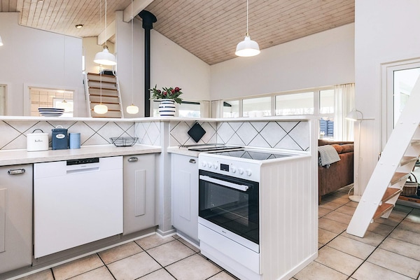 Foto van 12 persoons vakantie huis in Væggerløse-By Traum - Indoor