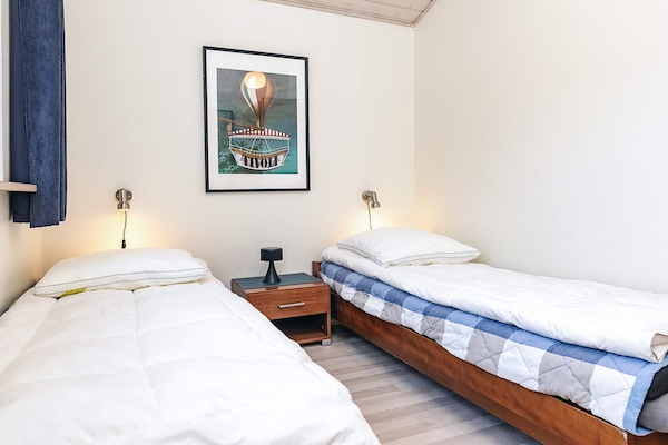 Foto van 12 persoons vakantie huis in Væggerløse-By Traum - Indoor