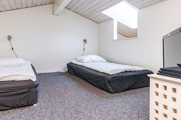 Foto van 12 persoons vakantie huis in Væggerløse-By Traum - Indoor