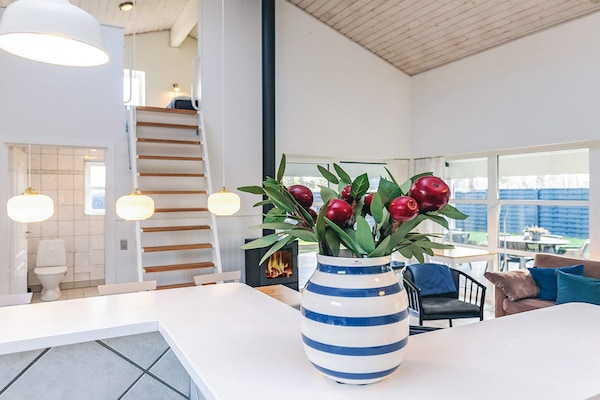 Foto van 12 persoons vakantie huis in Væggerløse-By Traum - Indoor