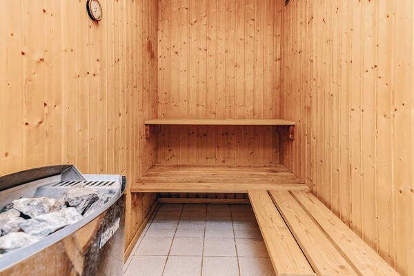 Foto van 12 persoons vakantie huis in Væggerløse-By Traum - Sauna