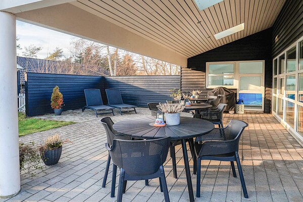 Foto van 12 persoons vakantie huis in Væggerløse-By Traum - View