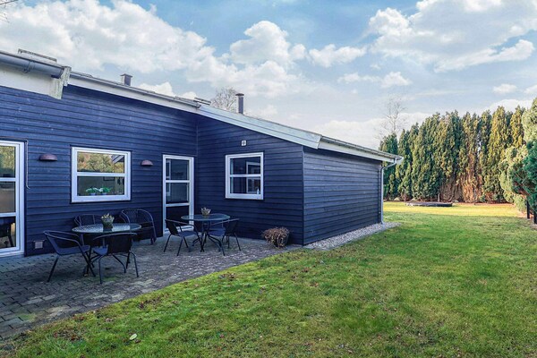 Foto van 12 persoons vakantie huis in Væggerløse-By Traum - View