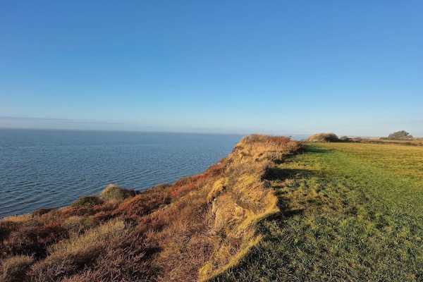 Foto van Vakantiehuis in Vestervig met jacuzzi - Vakantiehuis in Vestervig - WaterView