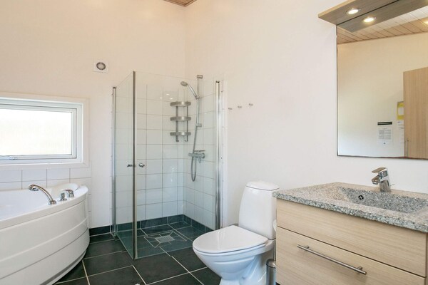 Foto van Vakantiehuis in Vestervig met jacuzzi - Vakantiehuis in Vestervig - Indoor