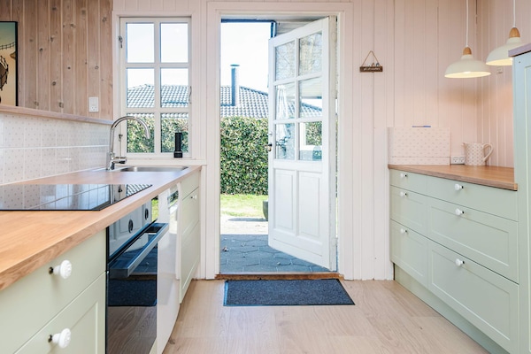 Foto van Strandhuisje met aanbouw - Vakantiehuis in Grenaa - Indoor