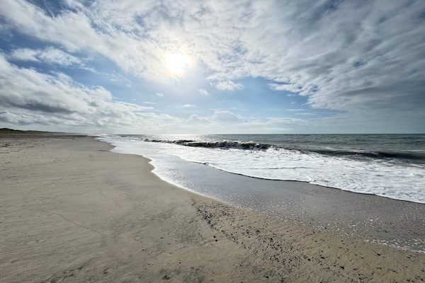 Foto van Een gezinsvriendelijke oase met zwembad. - Vakantiehuis in Henne - WaterView