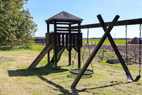 Foto van Rustiek huisje met open haard - Vakantiehuis in Aabybro - View