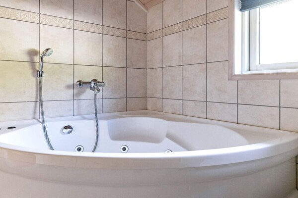 Foto van 7 persoons vakantie huis in Løgstør-By Traum - Vakantiehuis in Løgstør - Spa