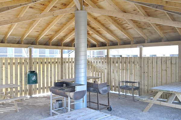 Foto van 6 persoons vakantie huis op een vakantie park in Fanø - View