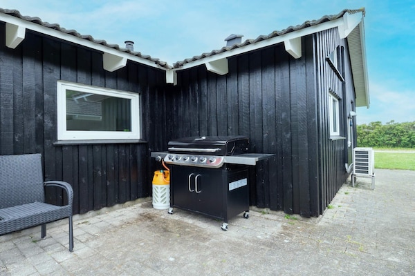 Foto van Modern Strandverblijf -- By Traum Ferienwohnungen - Vakantiehuis in Harboøre - Outdoor