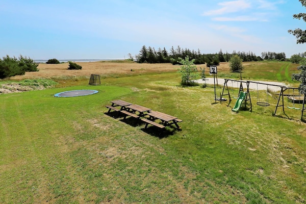 Foto van Ruim zomerhuis met sauna - Vakantiehuis in Ulfborg - View