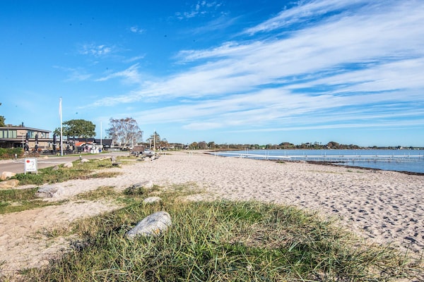 Foto van Zeeparadijs met open terras - Vakantiehuis in Bjert - Untagged