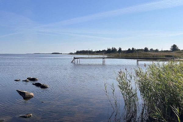 Foto van Modern verblijf met bubbelbad - Vakantiehuis in Hemmet - WaterView