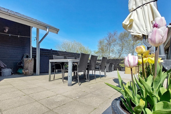 Foto van Modern verblijf met bubbelbad - Vakantiehuis in Hemmet - View