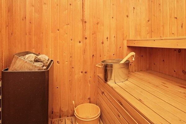 Foto van Luxe poolhouse in Lonstrup - Vakantiehuis in Hjørring - Sauna