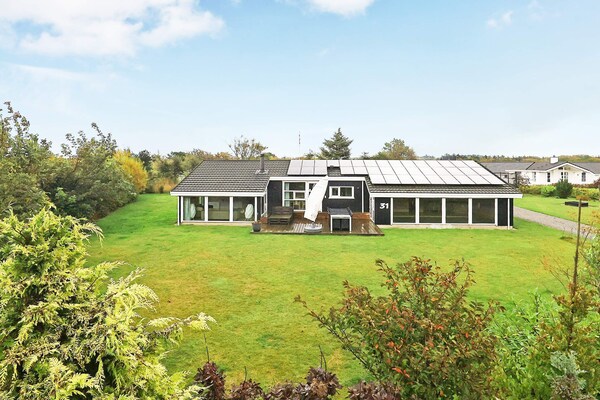 Foto van Luxe poolhouse in Lonstrup - Vakantiehuis in Hjørring - View