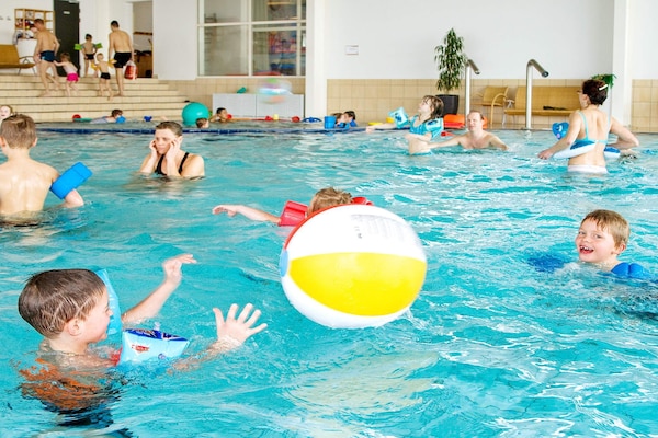 Foto van 6 persoons vakantie huis op een vakantie park in Gråsten - Pool