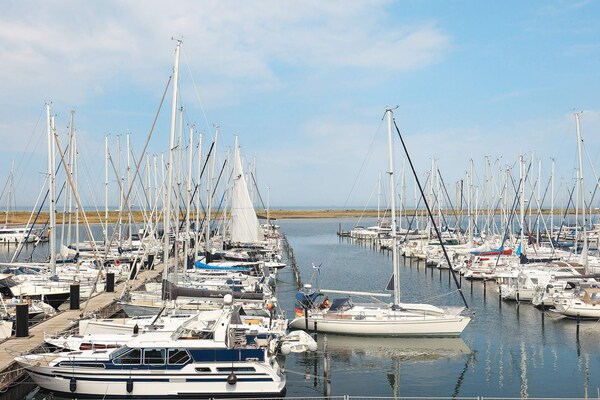 Foto van Exclusief droomappartement direct aan zee - Vakantiehuis in Wendtorf - WaterView