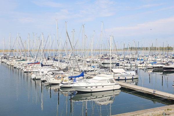 Foto van Modern appartement direct aan de haven - Vakantiehuis in Wendtorf - WaterView