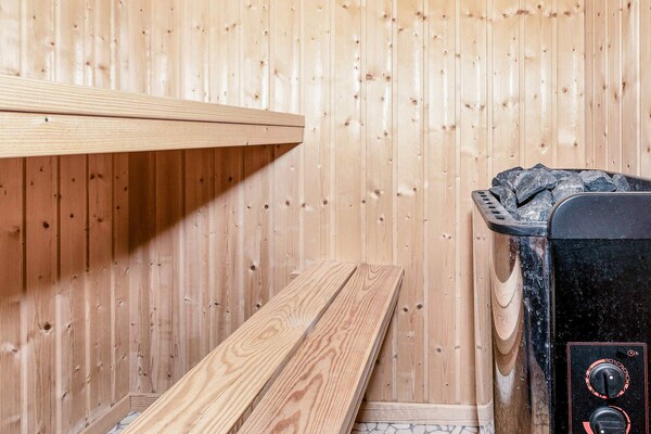 Foto van Luxe strandhuis met spa - Vakantiehuis in Hjørring - Sauna
