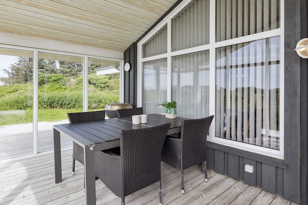 Foto van Luxe strandhuis met spa - Vakantiehuis in Hjørring - View