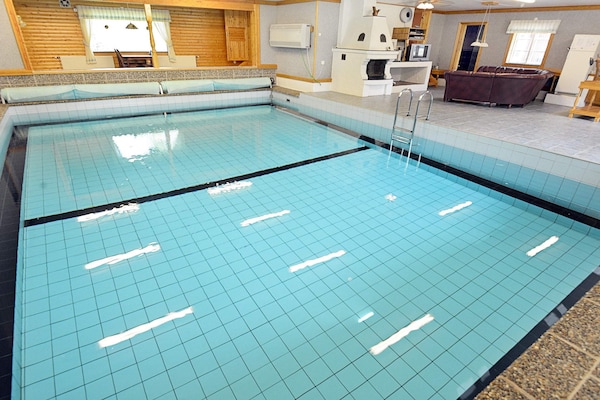 Foto van 17 persoons vakantie huis in MELLERUD-By Traum - Vakantiehuis in MELLERUD - Pool