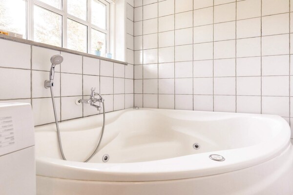 Foto van 8 persoons vakantie huis in Blåvand - Vakantiehuis in Blåvand - Spa