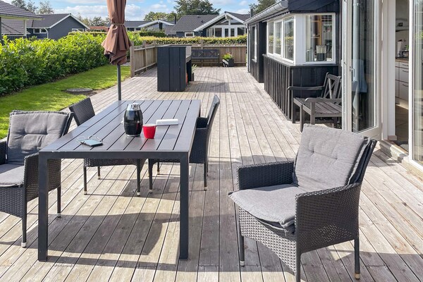 Foto van Modern Strandhuis -- By Traum Ferienwohnungen - Vakantiehuis in Hadsund - Outdoor