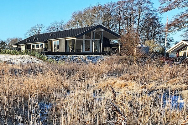 Foto van Modern Strandhuis -- By Traum Ferienwohnungen - Vakantiehuis in Hadsund - Outdoor
